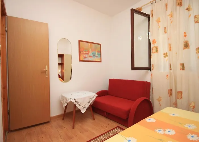 アパート With Parking Space - 7023 *