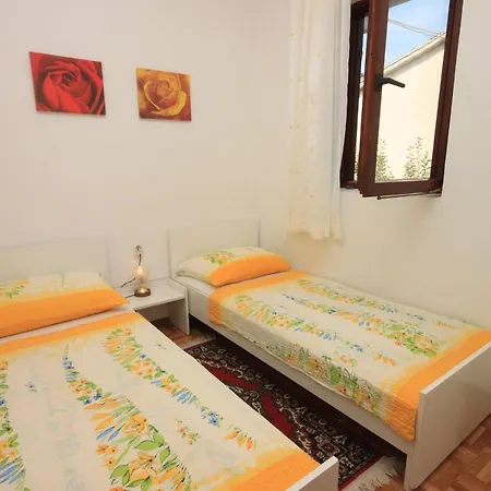 With Parking Space - 7023 Apartman