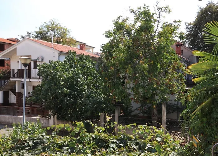 With Parking Space - 7023 Apartman