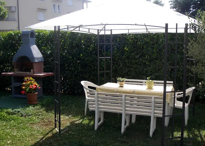 With Parking Space - 7023 Apartman Porec