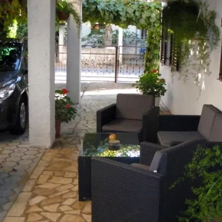 شقة With Parking Space - 7023
