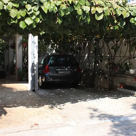 Апартаменты With Parking Space - 7023