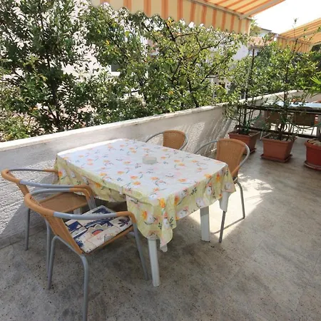 With Parking Space - 7023 شقة