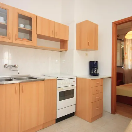 With Parking Space - 7023 شقة